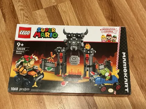LEGO 72039 Super Mario Kart Bowser's Castle