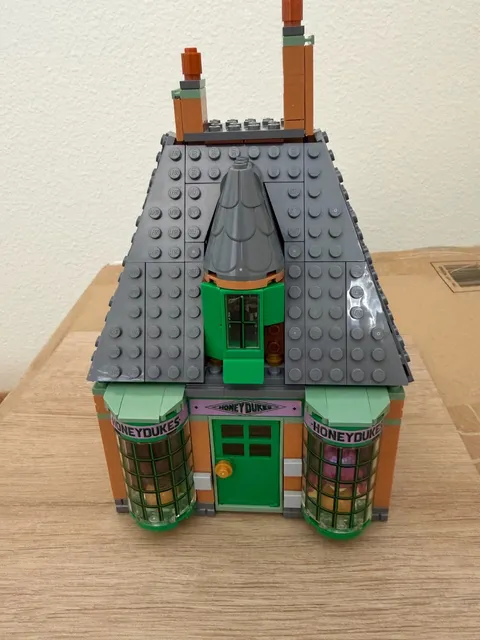 Lego Harry Potter Hogsmeade Village 76388 Custom Building