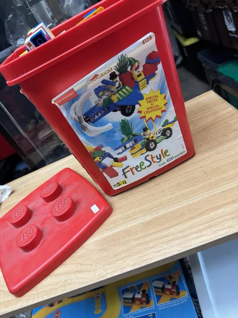 LEGO System With People 4055 Red Storage Container Lot w/ Assorted LEGO Bricks