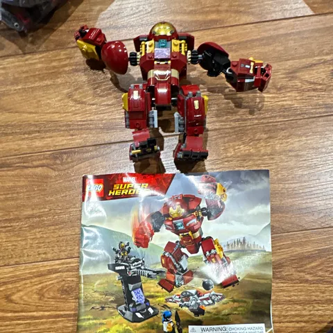 LEGO Marvel Super Heroes 76031 Hulkbuster Smash 248pc Complete No Box