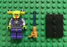 LEGO Space Alien Minifigure Collectible CMF Series 3 (8803) - Complete!