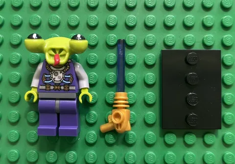 LEGO Space Alien Minifigure Collectible CMF Series 3 (8803) - Complete!