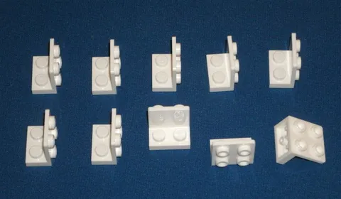 LEGO NEW 1x2-2x2 White Bracket Up (10x) 6097637 Brick 99207