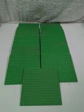 LEGO LOT OF 15 Used BRIGHT GREEN BASE PLATES 16X16 STUD #91405 5" X 5"