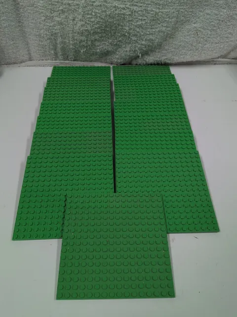LEGO LOT OF 15 Used BRIGHT GREEN BASE PLATES 16X16 STUD #91405 5" X 5"