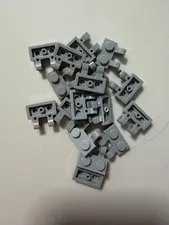 LEGO 60470b White Plate, Modified 1 x 2 W/ 2 Open O Clips (Horizontal Grip) (x1)