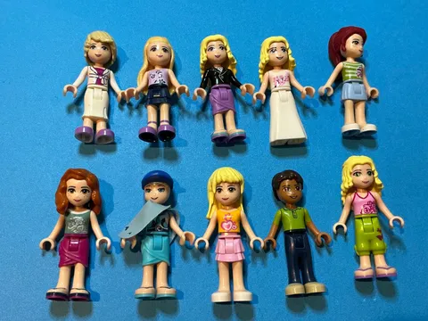 LEGO Mini Dolls. Lot of 10 Random Assorted Mini-Doll Figures. L2-9