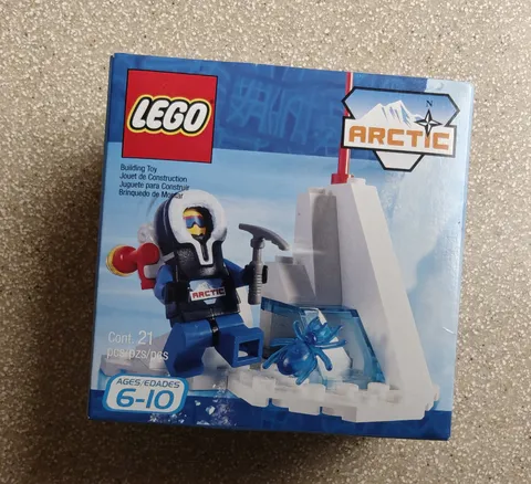 Vintage Arctic Lego Polar Explorer minifgure set 6578 sealed new in box