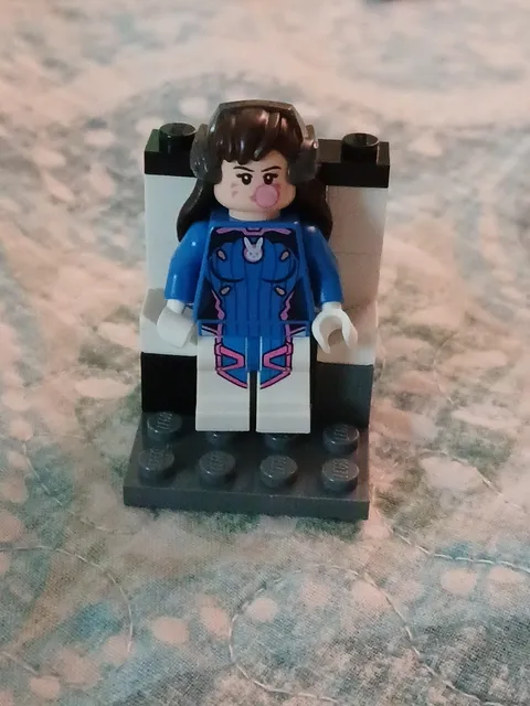 D.Va (Hana Song) ow009 Overwatch Lego Minifigure