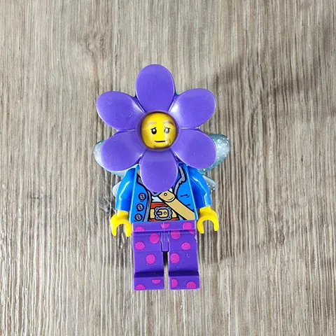 LEGO Minifigure Series 25 Flower Costume Fan Fairy Wings COL25-8 Complete
