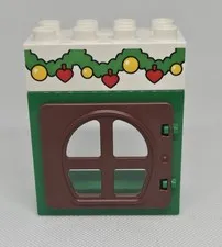 LEGO DUPLO Christmas Window Green Wall w/ Brown Round Window + Garland Brick