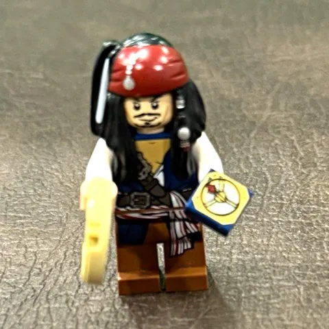 LEGO Pirates of the Caribbean 4191 Jack Sparrow, yeoman zombie,gunner zombie fig