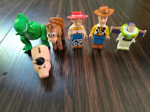 Lego Toy Story Minifigures Lot Woody, Jessy, Bullseye, Hamm, Rex, Buzz Lightyear