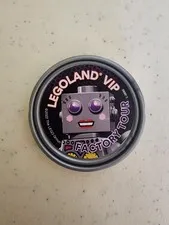 2022 Legoland VIP Factory Tour Pop Badge L-3690 Collectible Robot Gray Button