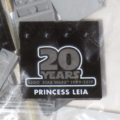 20 YEARS LEGO STAR WARS Princess Leia anniversary display tile (BRAND NEW) 75324