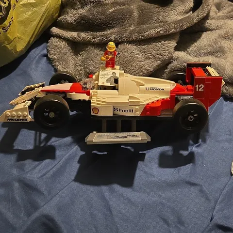 LEGO Icons 10330 McLaren MP4/4 & Ayrton Senna Set w/ Display Stand/Plate