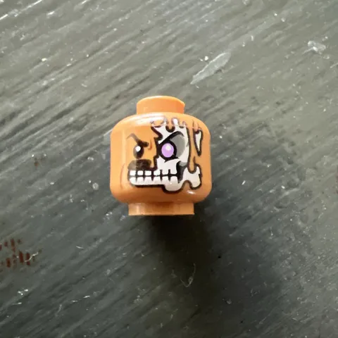 LEGO Batman Two Face Minifigure Head Part Arkham Asylum prisoner jumpsuit sh0599