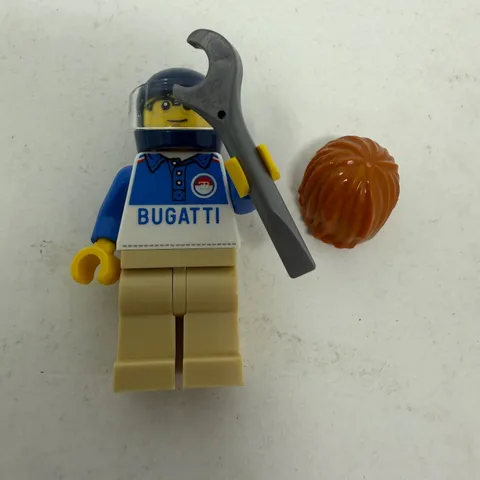 LEGO Speed Champions Bugatti Chiron Driver Minifigure Blue White Suit 75878 6446