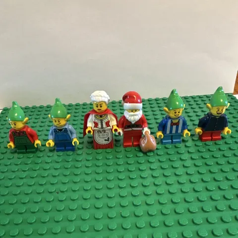 LEGO Seasonal Holiday Christmas Santa & Elf Minifigure Lot (6 Pieces)
