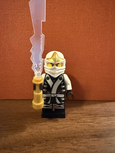 LEGO Ninjago Minifigure The Final Battle Kimono Zane njo0076 Authentic
