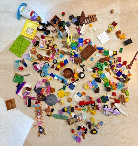 Lego friends minifigures and accessories job lot (Sold As It Is) Perth Ships