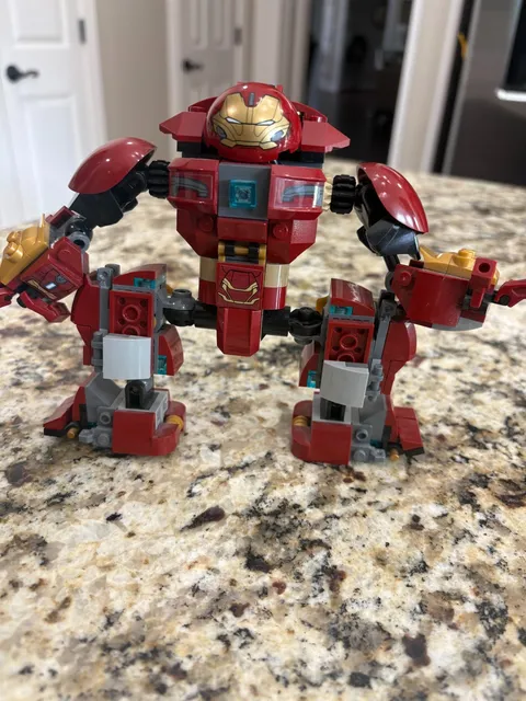 LEGO Marvel: The Hulkbuster Smash-Up (76104)