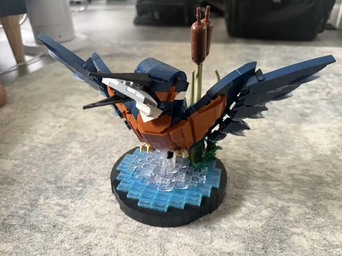 LEGO Kingfisher Bird 10331 Pre Built