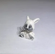 Lego White Bunny Rabbit Grey Paws Face Smile Friends New Hole No 16