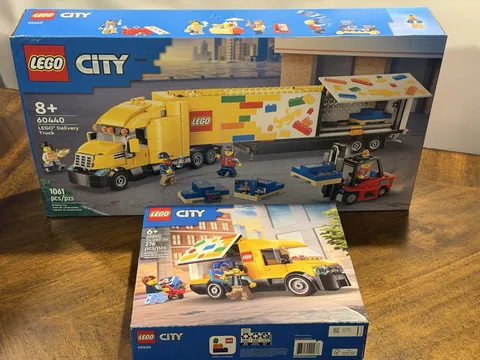 LEGO CITY Yellow Delivery Truck 60440 & 60500 Delivery Van Brand New & Sealed