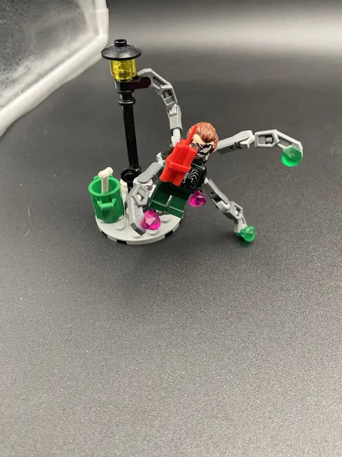 LEGO Marvel MiniFigure Doc Ock Light Pole & Accessories Spider-Man 76275