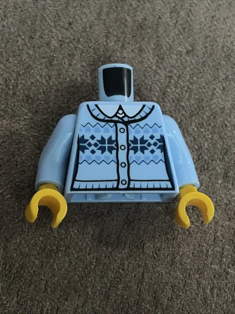 LEGO FEMALE TORSO W/ LIGHT BLUE FAIR ISLE SWEATER Minifigure Body Part