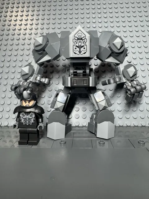 LEGO Marvel Super Heroes Rhino minifigure with Mech ( 76342 )