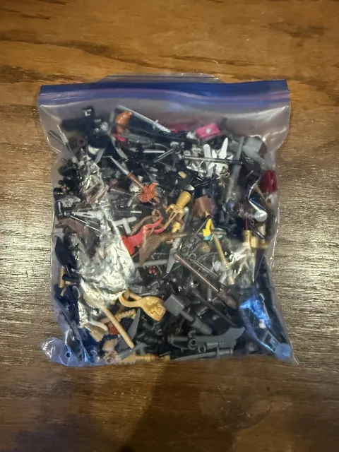 LEGO BULK LOT OF MINIFIGURE CASTLE WEAPONS SWORDS AXES GUNS MORE!!