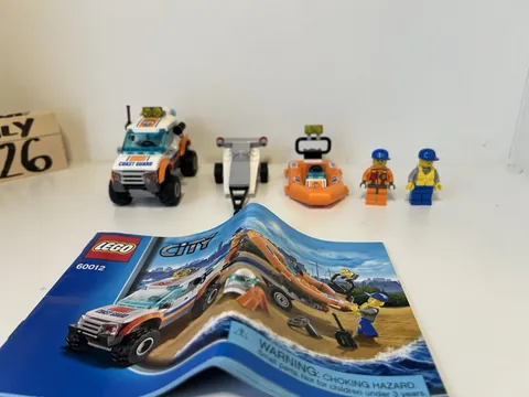 LEGO CITY: Coast Guard 4x4 & Diving Boat (60012)