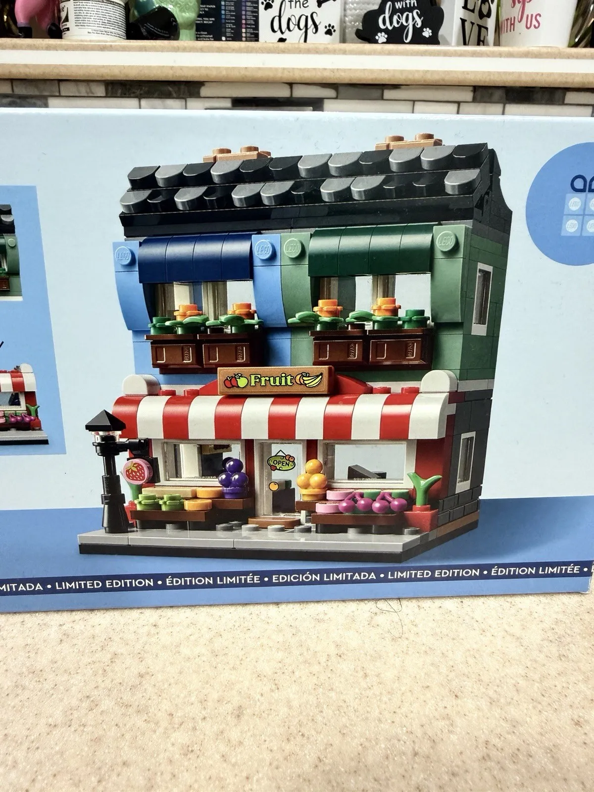 LEGO Fruit Store 40684 Collectible Store Series Brand New Sealed.