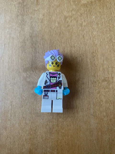 Lego Hidden Side J.B. Watt - Large Smile / Annoyed Minifigure