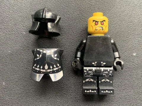LEGO MINIFIGURE COL110 EVIL KNIGHT FROM COLLECTIBLE SERIES 7 SET COL07-14