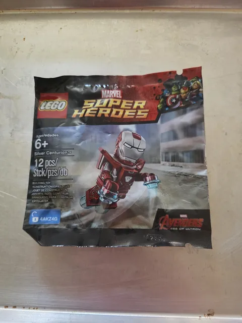 LEGO Marvel Super Heroes Silver Centurion from Avengers:Age of Ultron 5002946