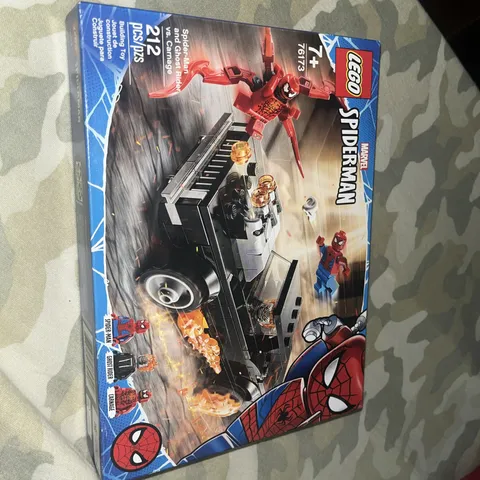 Lego Set 76173 Spider-Man, And Ghost Rider Versus Carnage ￼