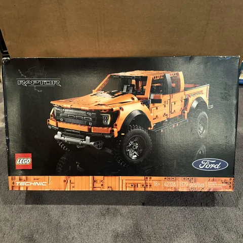 LEGO TECHNIC: Ford F-150 Raptor (42126)