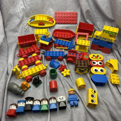 Vintage Lot Lego Duplo Zoo Animals Train Cars Vehicles Figures People Town D2