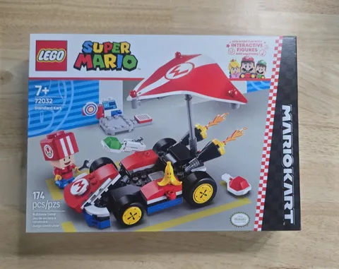 LEGO Super Mario Kart-Standard Kart (72032) Toad Pit Crew Features Sound Effects
