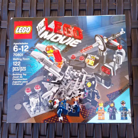 LEGO The LEGO Movie Melting Room 70801 122pcs NIB