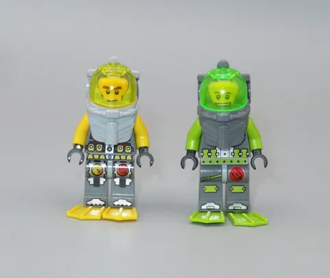 LEGO Atlantis Deep Sea Diver Bobby Axel Speedman minifigure 7977 8080