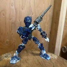LEGO Bionicle 8728 Toa Inika Hahli Blue & White 