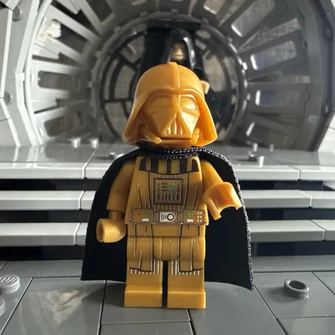Brickluv Gold Darth Vader Minifigure w/Fabric Cape