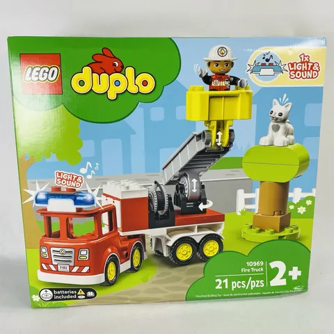 New! LEGO DUPLO 10969 Fire Truck Building Toy Set Fireman Cat Lights & Sound