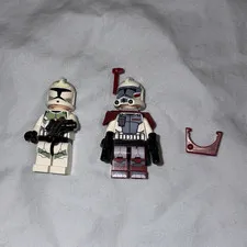 LEGO Star Wars Clone Trooper Minifigure Lot (2) w/ Helmets & Blasters