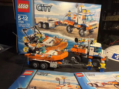 LEGO City Coast Guard Truck W/Speed Boat 7726 complete with Instructions & Box