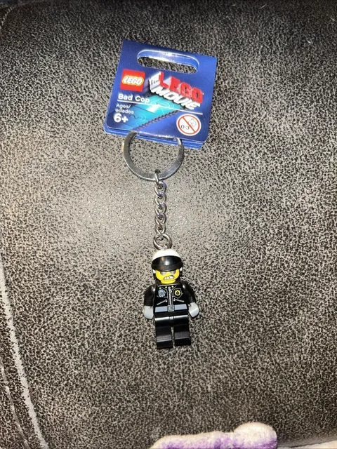 LEGO Exclusive The Lego Movie Bad Cop Keychain - Key Chain 850896